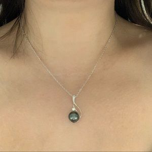 Black Pearl Necklace